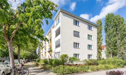 Vermietetes Schmuckstück im Westend: Balkonwohnung mit Renditepotenzial zu verkaufen Etagenwohnung<br>14052 Berlin